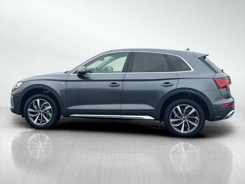 2024 Audi Q5 45 S line Premium Plus