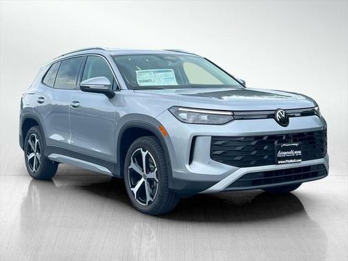 2025 Volkswagen Tiguan 2.0T SE 4MOTION
