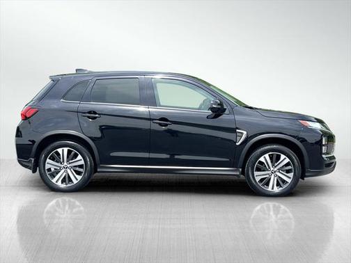 2022 Mitsubishi Outlander Sport SE