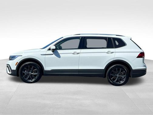 2024 Volkswagen Tiguan 2.0T SE 4MOTION