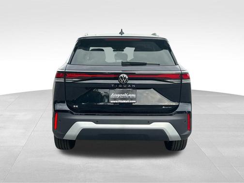 2025 Volkswagen Tiguan 2.0T SE 4MOTION