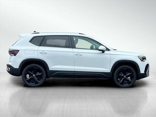 2025 Volkswagen Taos 1.5T SEL