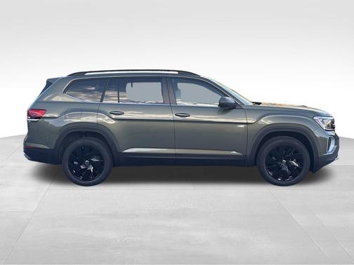 2026 Volkswagen Atlas 2.0T SE w/Technology 4MOTION