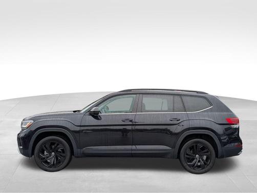 2022 Volkswagen Atlas 2.0T SE w/Technology 4MOTION