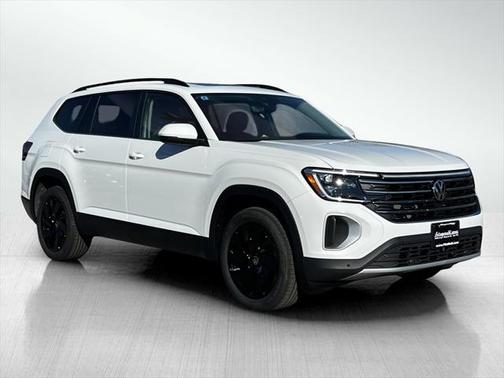 2025 Volkswagen Atlas 2.0T SE w/Technology 4MOTION