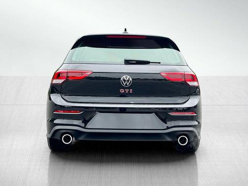 2025 Volkswagen Golf GTI 2.0T SE DSG