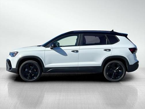 2025 Volkswagen Taos 1.5T SE Black