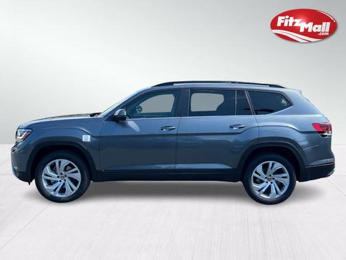 Photo 4 of 32 of 2023 Volkswagen Atlas 3.6L SE w/Technology