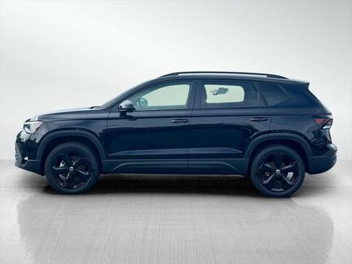 2025 Volkswagen Taos 1.5T SE Black