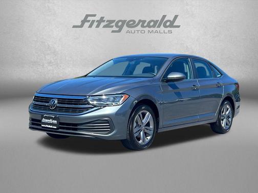 Platinum Gray Metallic 2024 Volkswagen Jetta 1.5T SE