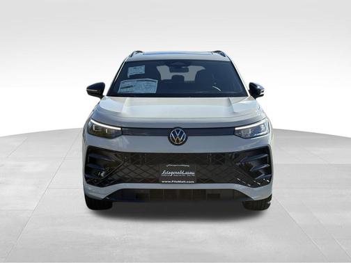 2026 Volkswagen Tiguan 2.0T SE R-Line Black 4MOTION