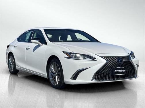 2021 Lexus ES 300h Luxury