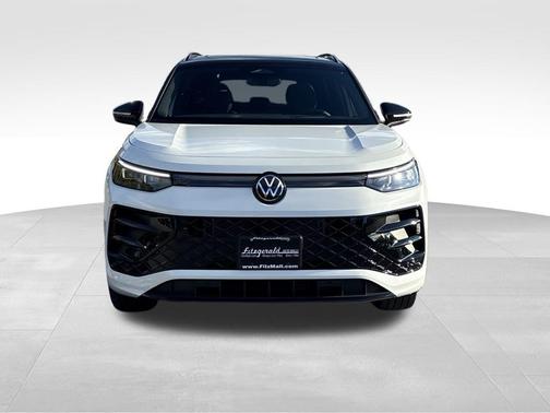 2025 Volkswagen Tiguan 2.0T SE R-Line Black 4MOTION
