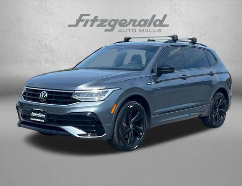 Platinum Gray Metallic 2023 Volkswagen Tiguan 2.0T SE R-Line Black 4MOTION