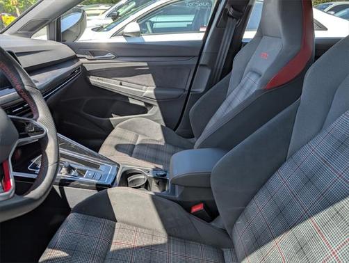 2024 Volkswagen Golf GTI 2.0T S DSG