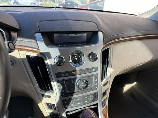 2010 Cadillac CTS Luxury