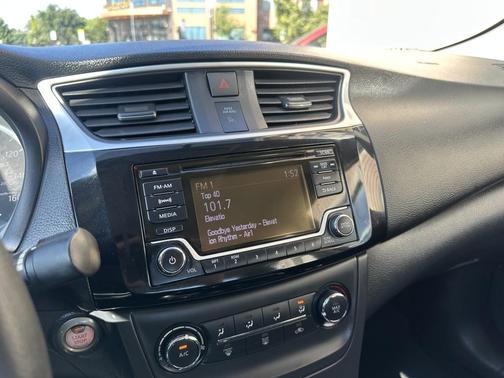 2016 Nissan Sentra SV