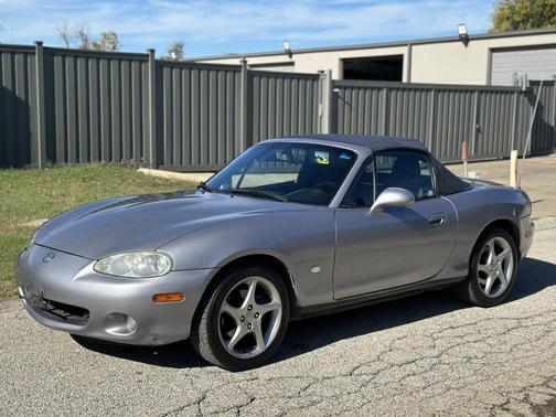 2003 Mazda MX-5 Miata Base