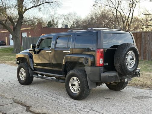 2006 Hummer H3 Base