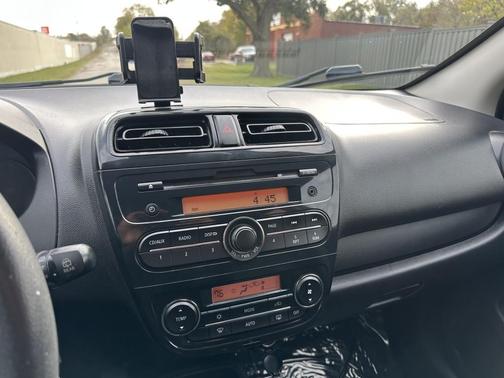 2015 Mitsubishi Mirage DE