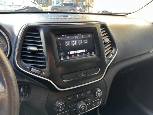 2020 Jeep Cherokee Latitude