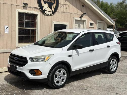 Oxford White 2017 Ford Escape S