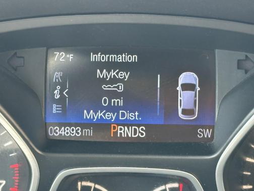 Oxford White 2017 Ford Escape S