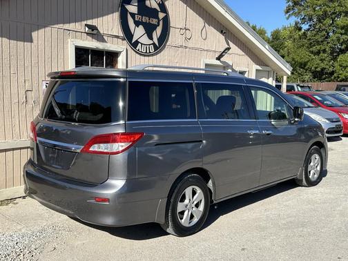 2015 Nissan Quest SV