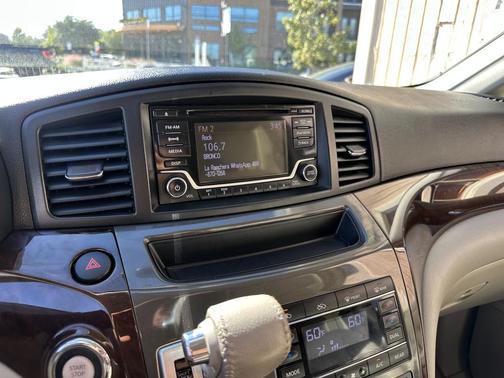 2015 Nissan Quest SV