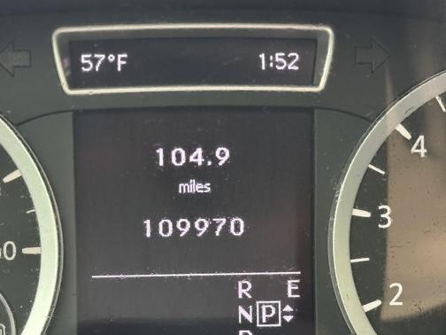 2018 INFINITI QX30 LUXE