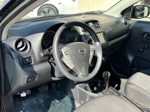 2019 Nissan Versa 1.6 S+