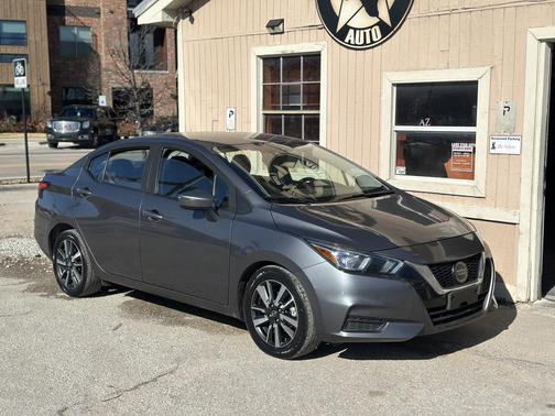 2021 Nissan Versa 1.6 SV