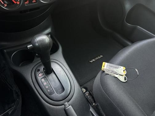 2016 Nissan Versa 1.6 SV