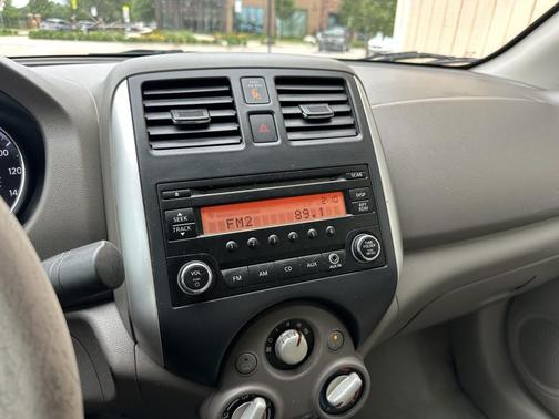 Fresh Powder 2014 Nissan Versa 1.6 SV