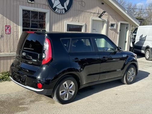 2017 Kia Soul EV +