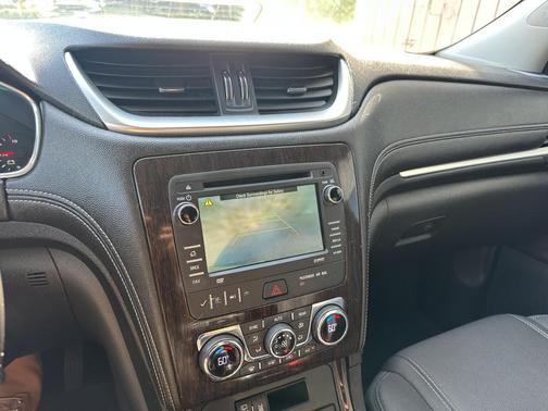 Tungsten Metallic 2016 Chevrolet Traverse 1LT