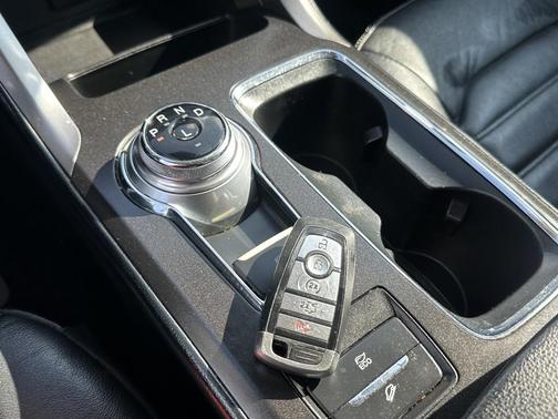 2017 Ford Fusion Hybrid SE