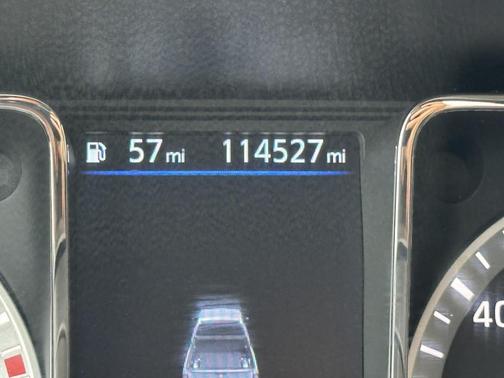 Glacier White 2019 Nissan Titan SV