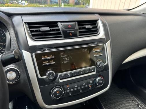 2016 Nissan Altima 2.5 SR