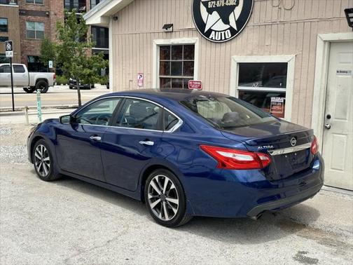 2016 Nissan Altima 2.5 SR