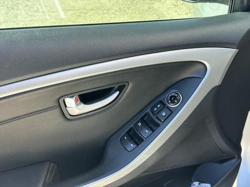 2014 Hyundai Elantra GT Base