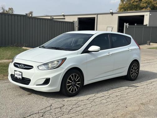 2012 Hyundai Accent GS