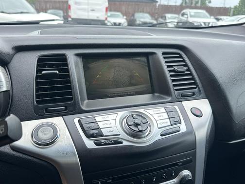 2009 Nissan Murano LE