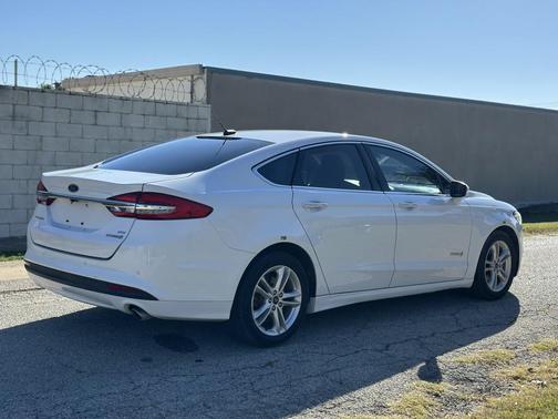 2018 Ford Fusion Hybrid SE