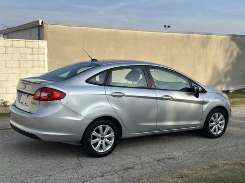 2013 Ford Fiesta SE