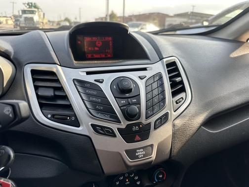 2013 Ford Fiesta SE