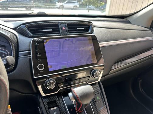 White 2018 Honda CR-V LX