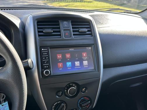 2019 Nissan Versa 1.6 SV