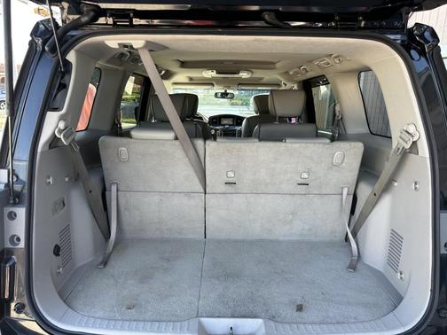 Silver 2012 Nissan Quest SL
