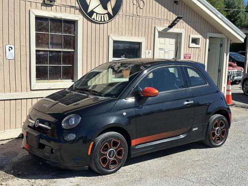 Nero Puro (Streight Black) 2013 FIAT 500e Battery Electric